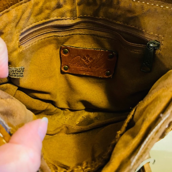 Patricia Nash Tan Crossbody Bag - Picture 4 of 5